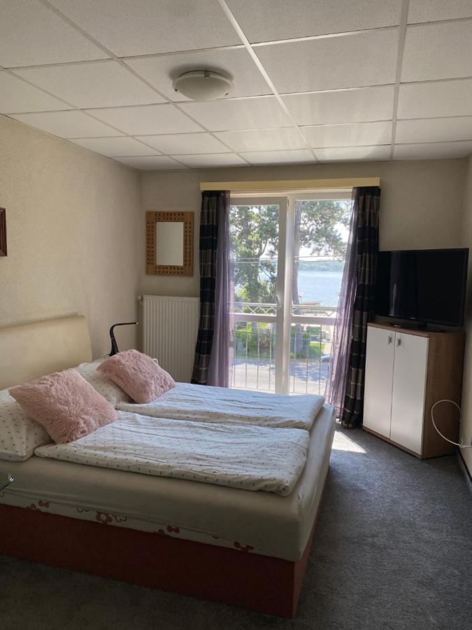 Panzio Tata Bed & Breakfast Eksteriør bilde