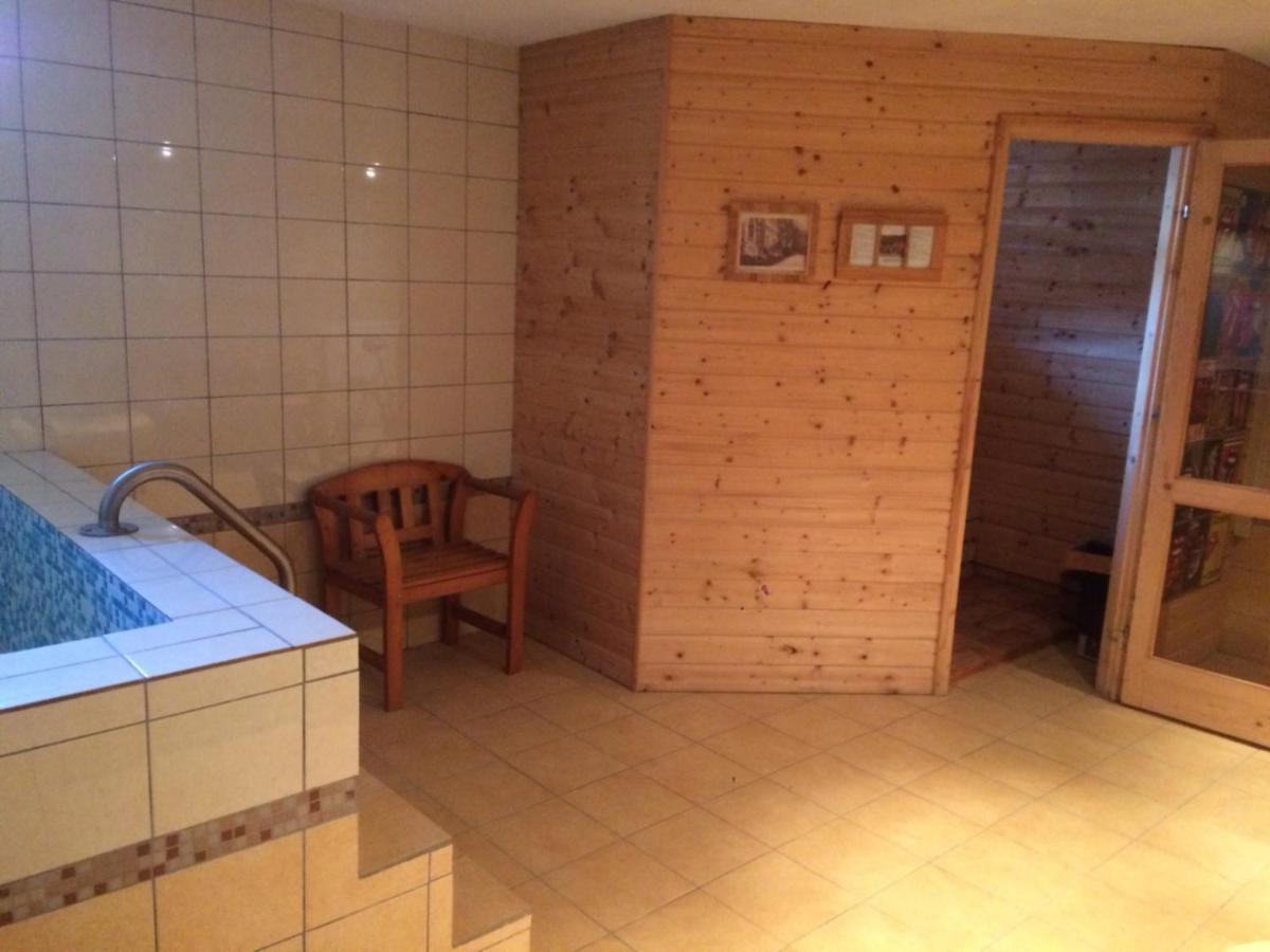Panzio Tata Bed & Breakfast Eksteriør bilde
